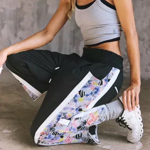 NWT FP Movement Champ Is Here Pants - Picture 3 of 11